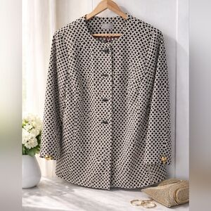 Chic Black and White Patterned Blazer By Laura Size 14